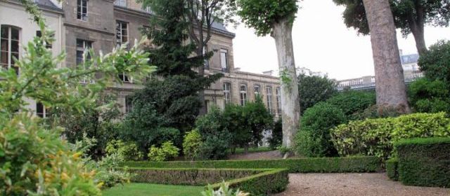 Les-jardins-des-Archives-nationales